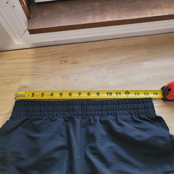 UNIQLO Swim Active Shorts Small S 27-30 Black NWOT Lined - Picture 5 of 6